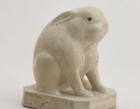 唐代 磁州窑 雕塑兔 -戴维德基金原藏